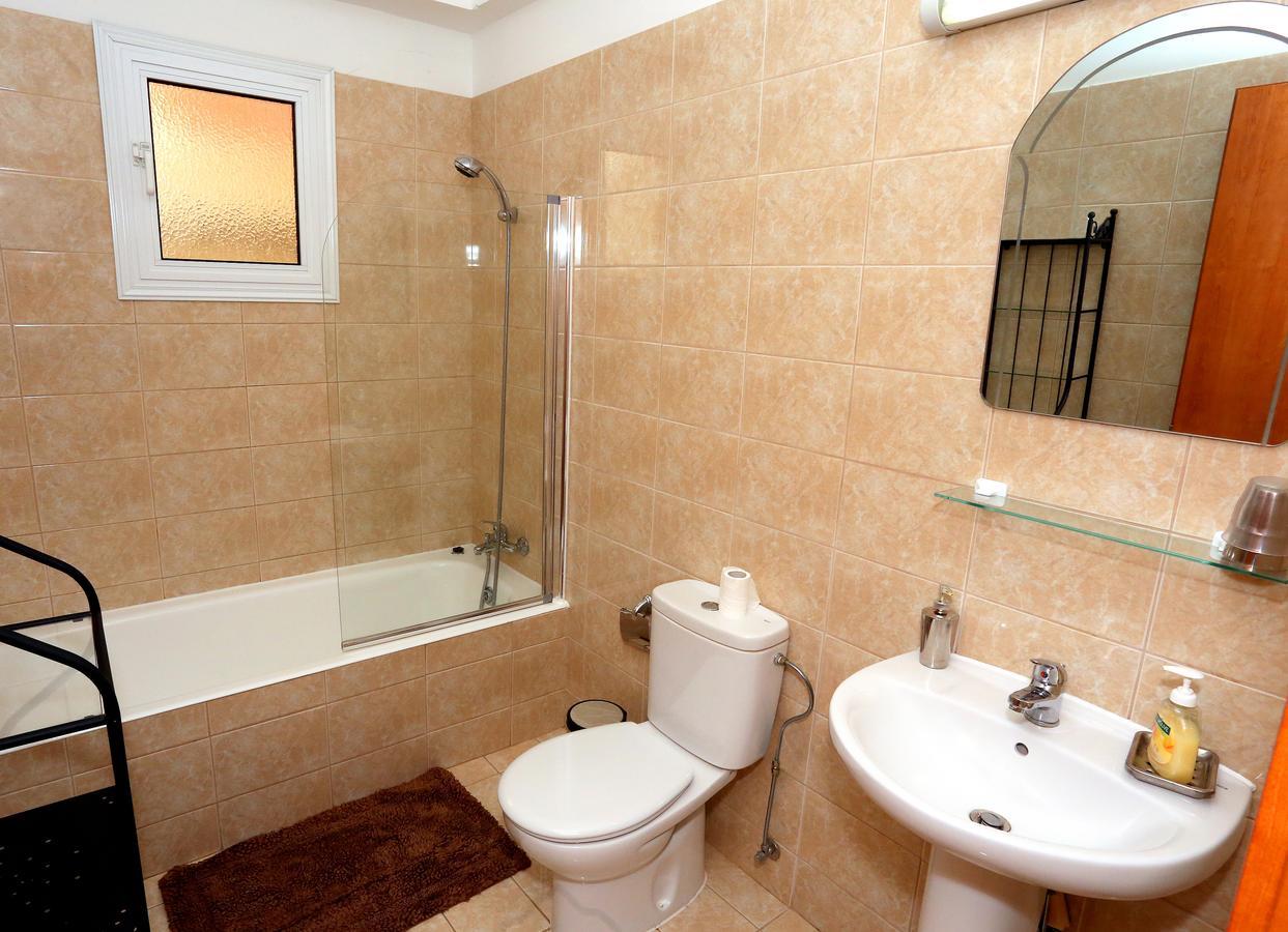 Penelope Court Apartment 102 Larnaca Exteriör bild
