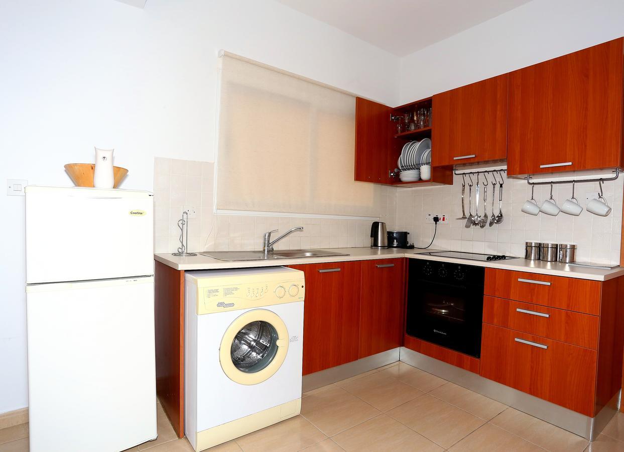 Penelope Court Apartment 102 Larnaca Exteriör bild