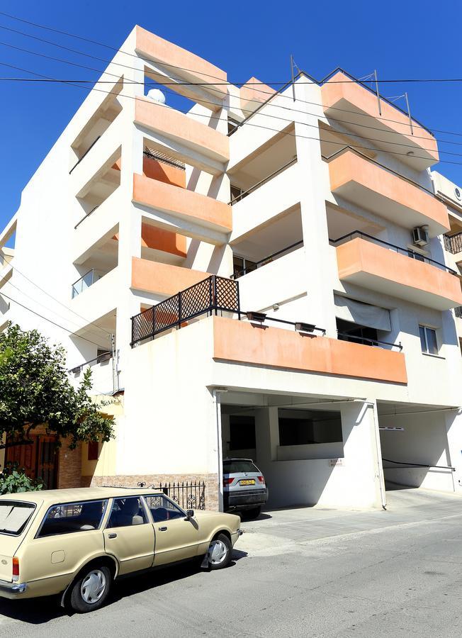 Penelope Court Apartment 102 Larnaca Exteriör bild